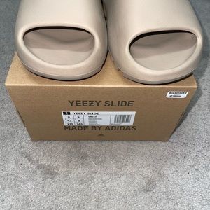 Yeezy Slides
